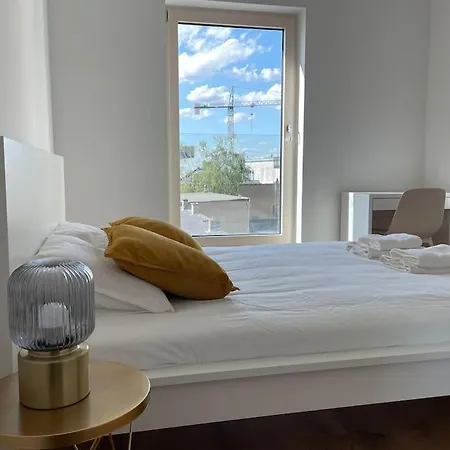 New And Large Flat In Center-terrace And Parking- 142-100 Luxembourg
